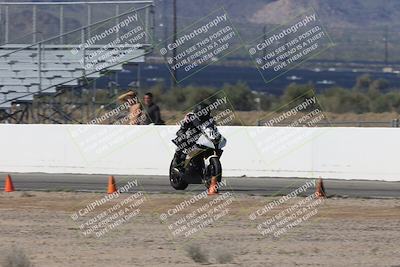 media/Oct-05-2025-CVMA (Sun) [[beeef4f201]]/Race 2-Supersport Middleweight/